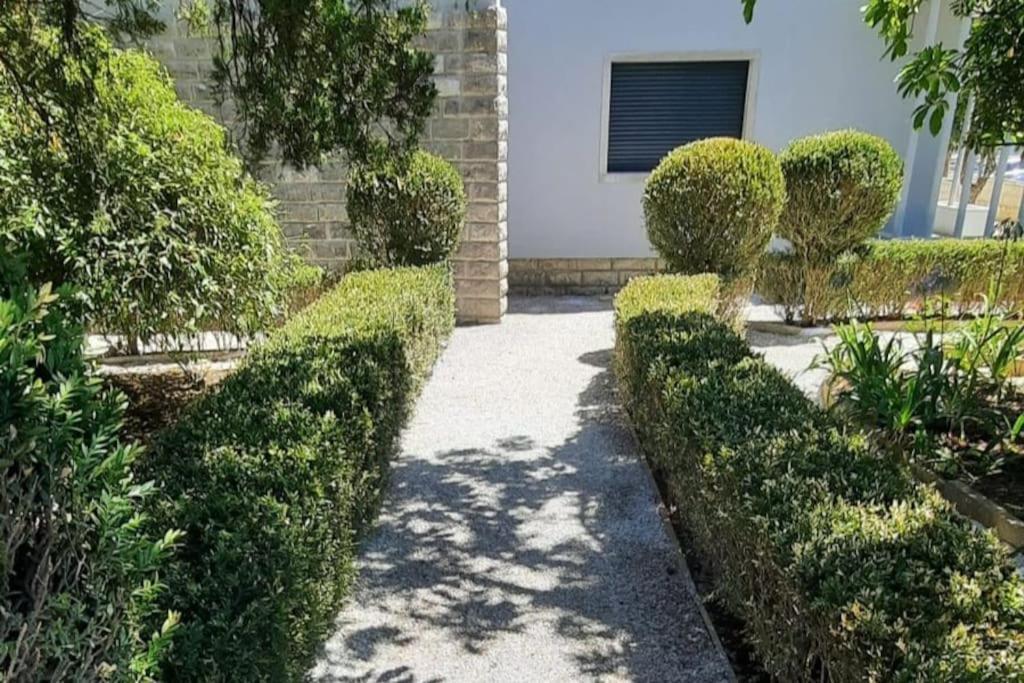 Casa Com Jardim Perto Da Praia Villa เซซิมบรา ภายนอก รูปภาพ